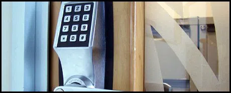 Unionville CT Locksmith Store Unionville, CT 860-385-1081 - com-02