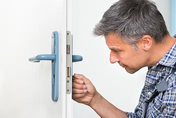 Unionville CT Locksmith Store Unionville, CT 860-385-1081 - unlock-door